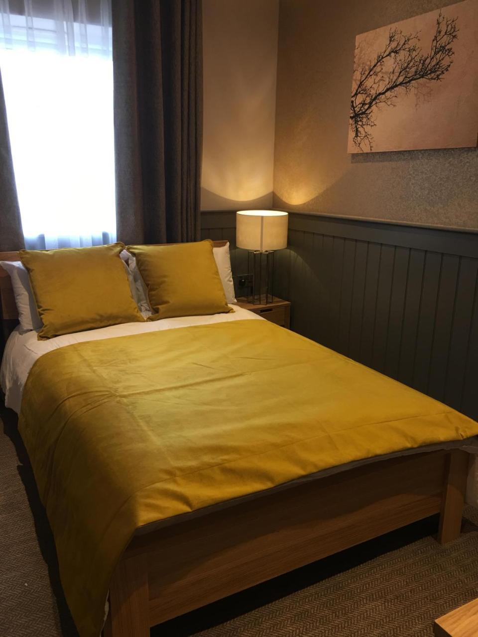 The Tower Arms Hotel Iver Eksteriør billede