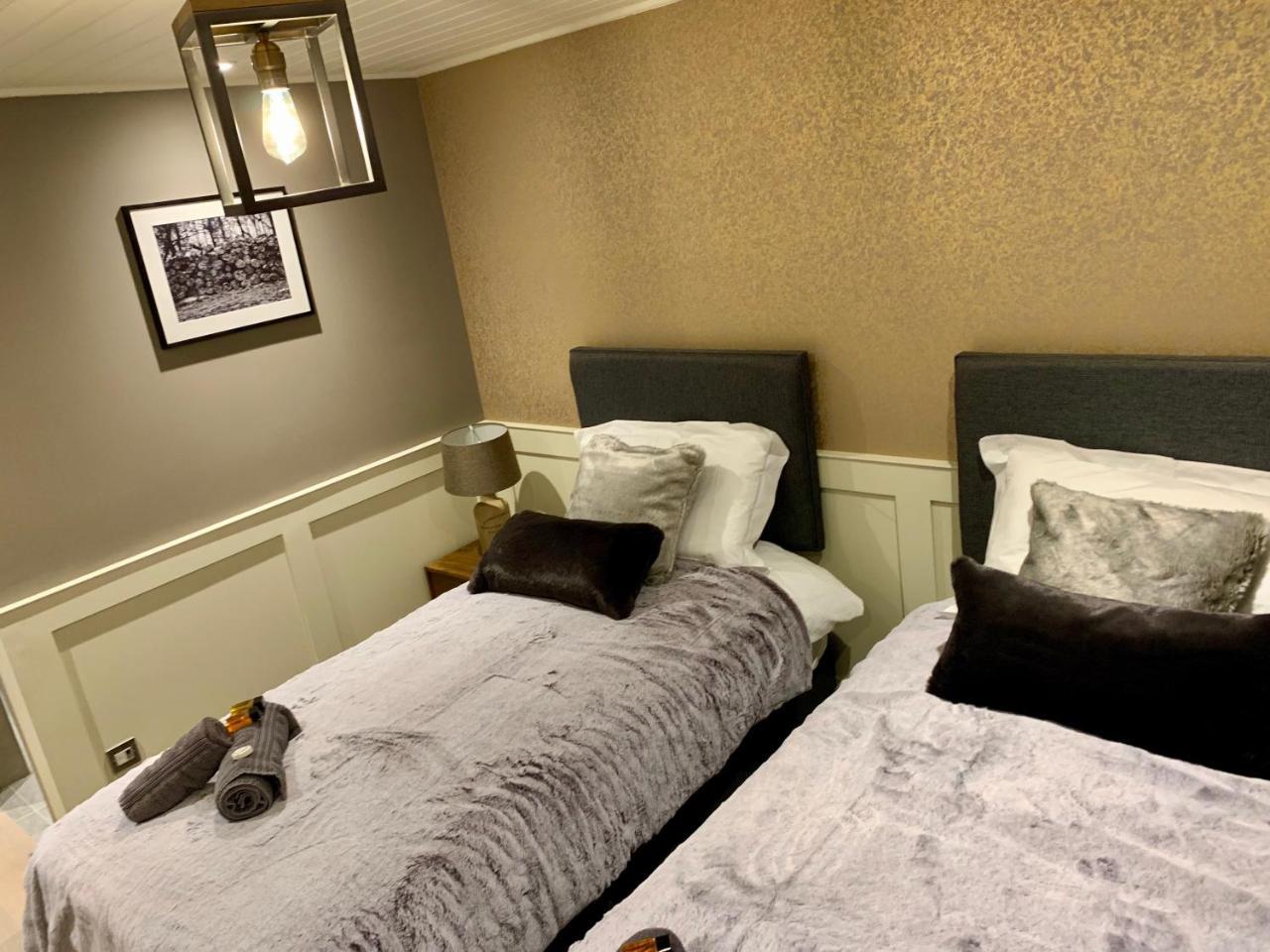 The Tower Arms Hotel Iver Eksteriør billede
